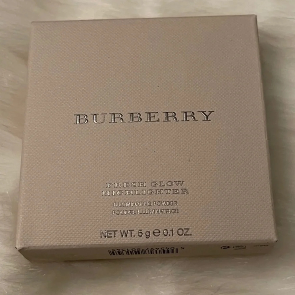 Burberry – Fresh Glow Highlighter - Picture 5 of 12